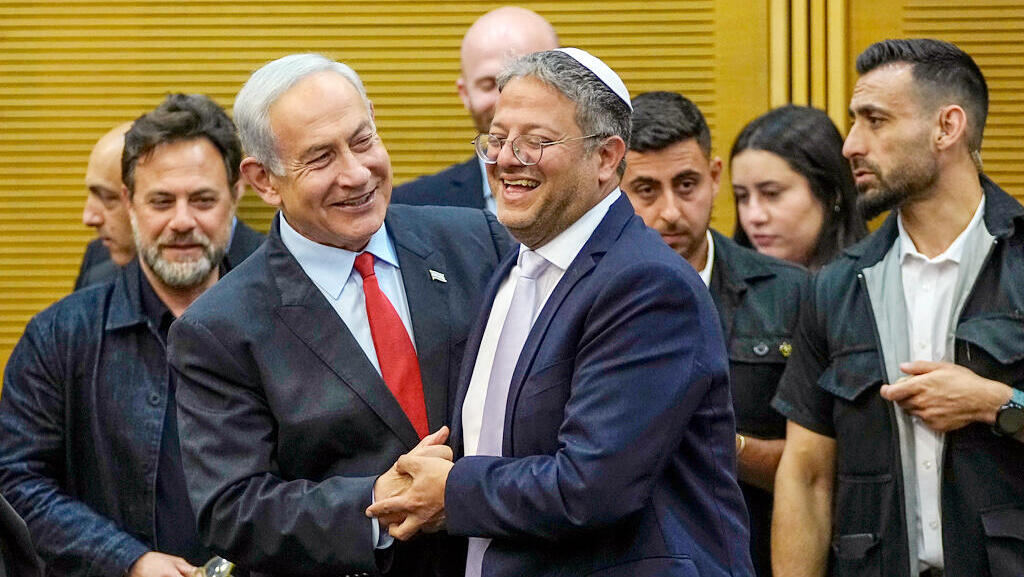 מימין השר לביטחון לאומי איתמר בן גביר וראש הממשלה בנימין נתניהו