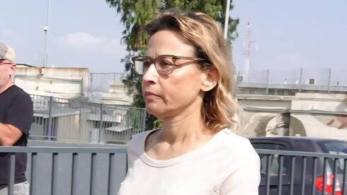 המשטרה: היועמ"שית לא מעורבת בפרשת הפצ"רית, אבל המפכ"ל העביר חומרי החקירה למקורבת ללוין