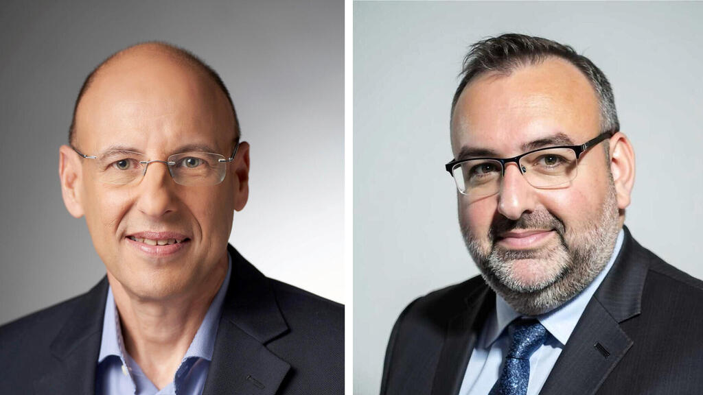 מימין: דן קרנר, מנהל ההשקעות הראשי של הראל ביטוח, וגיל שרון (צילום: רמי זרנגר) מימין דן קרנר מנהל ההשקעות הראשי של הראל ביטוח ו גיל שרון