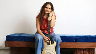 המוזיקאית טליה דנציג נכדתו של אלכס דנציג ז"ל שנרצח בשבי חמאס פנאי