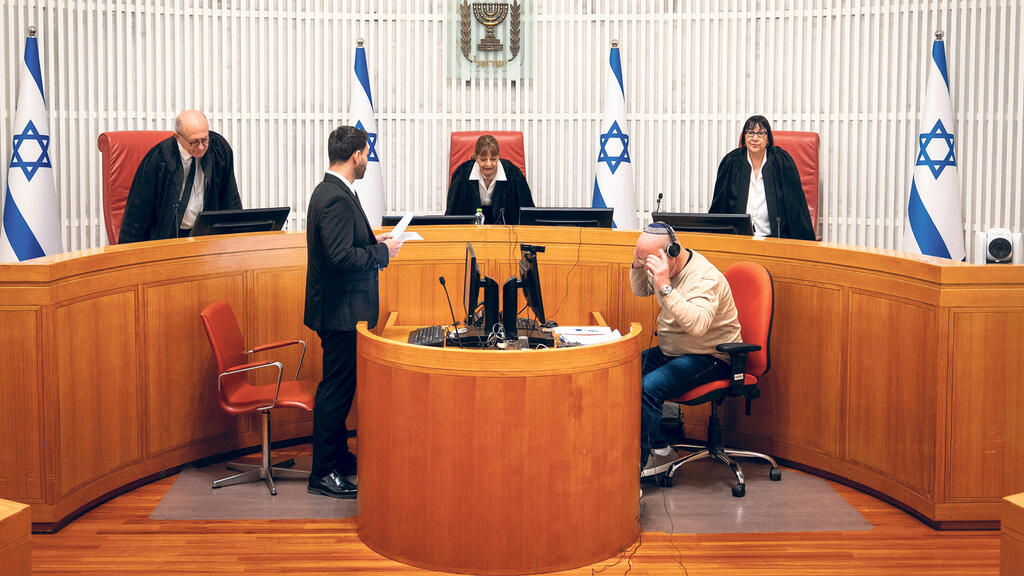 שופטי בג"ץ מימין: גילה כנפי־שטייניץ, יעל וילנר ואלכס שטיין בדיון בשבוע שחלף. הציעו כמה אפשרויות (צילום: שלו שלום) שופטי בג"ץ בדיון על חקירת הפצ"רית מימין גילה כנפי־שטייניץ , יעל וילנר ו אלכס שטיין