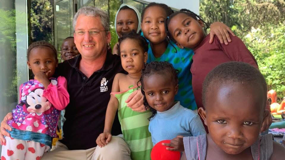 סיימון פישר מנכ"ל "הצל ליבו של ילד