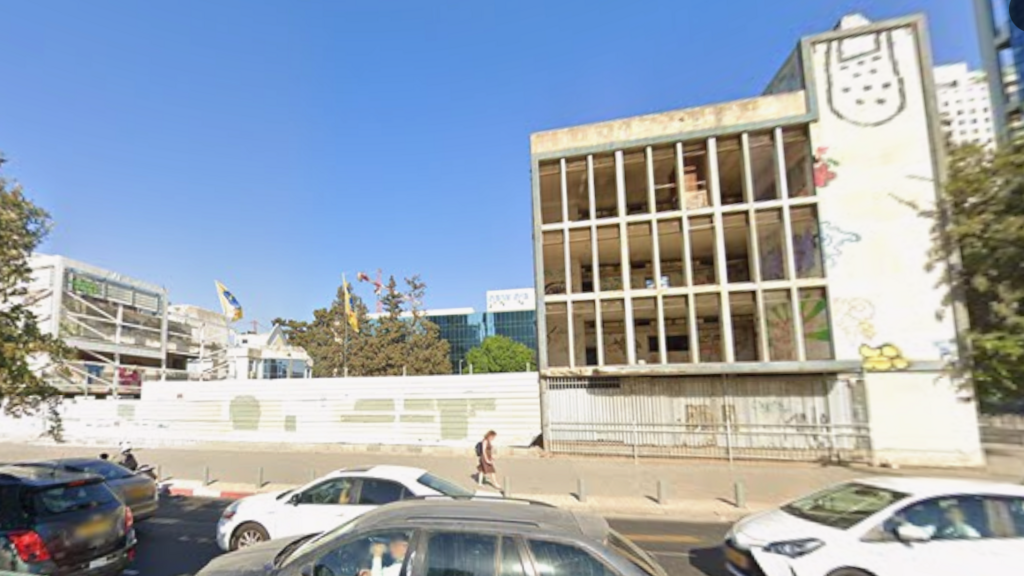 מתחם סיפולוקס רחוב יגאל אלון תל אביב