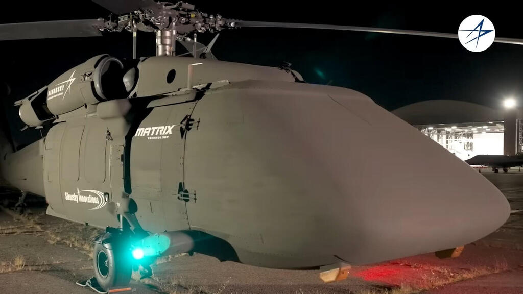 נעים להכיר: המסוק הרובוטי (צילום: Sikorsky (Lockheed Martin)) הקברניט סיקורסקי בלאקהוק מסוק רובוטי כטב"מ 7