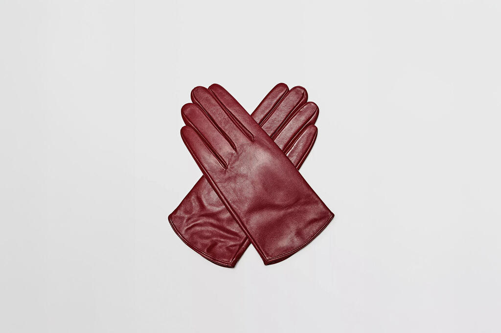 כפפות של מסימו דוטי (צילום: Massimo Dutti Nappa) פנאי כפפות מסימו דוטי ביד רכה