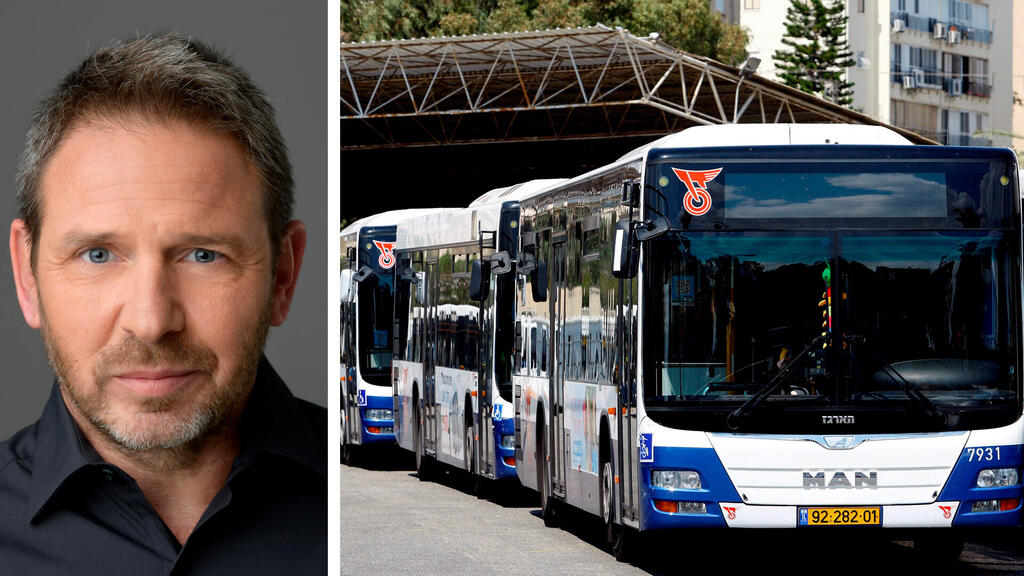 מימין: חניון אוטובוסים של דן ואופיר קרני, מנכ"ל דן, שעומד בראש קבוצת הרוכשים (צילומים: יונתן בלום, נמרוד גליקמן) אופיר קרני מנכ"ל דן לצד אוטובוסים של חברת דן