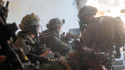 IDF expands iPhone-only policy after security review, leaving Android devices outside military channels