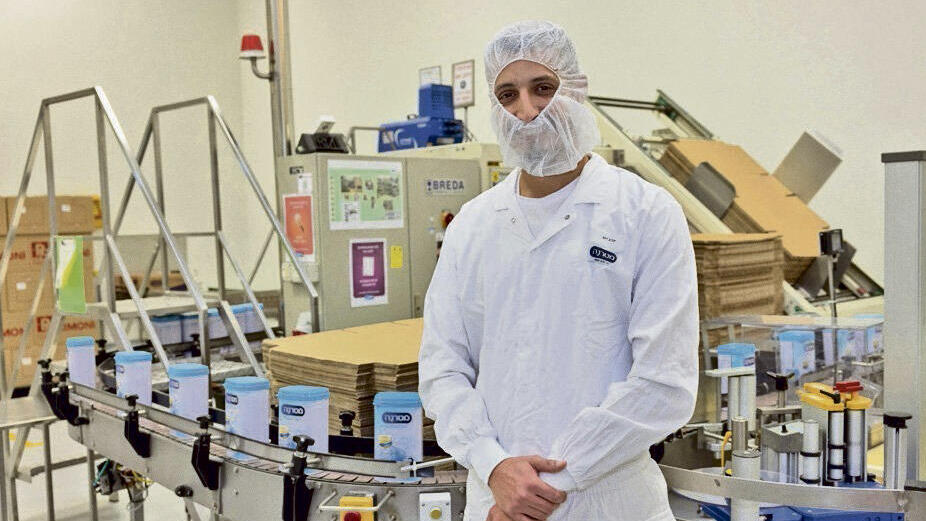 יובב חובב מנהל מפעל מטרנה