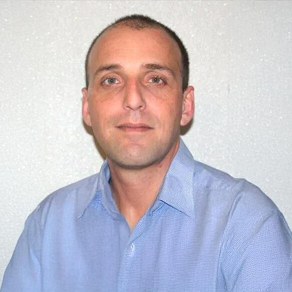 אורי וינשטיין אורי וינשטיין Intuit