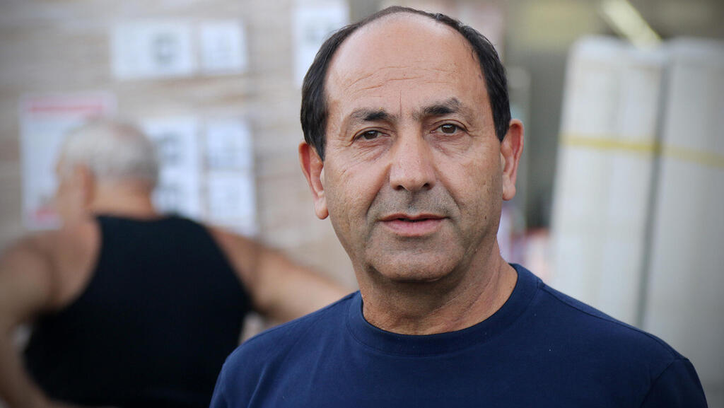 רמי לוי, בעל השליטה ומנכ"ל משותף. עלות תגמול של 3.6 מיליון שקל ב־2025 (צילום: אבי מועלם) רמי לוי איש עסקים בעלים של רשת סופרמרקטים רמי לוי שיווק השקמה