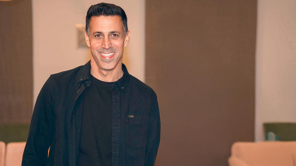 אלי אדדי, מנכ"ל סלקום. החברה מעוניינת להגדיל את הפעילות הקווית (צילום: אבי מלכה) אלי אדדי מנכ"ל קבוצת סלקום