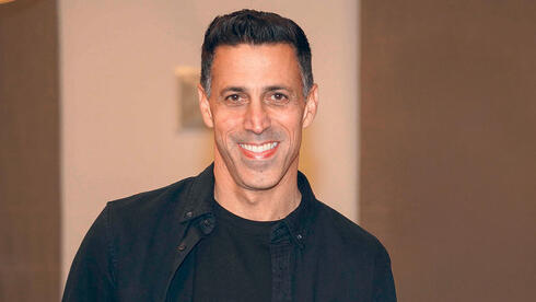 בשל הסכסוך עם מיזם הסיבים: סלקום במגעים לרכישת קווי סיבים אופטיים מבזק