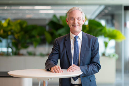 Tom Leighton. Tom Leighton.