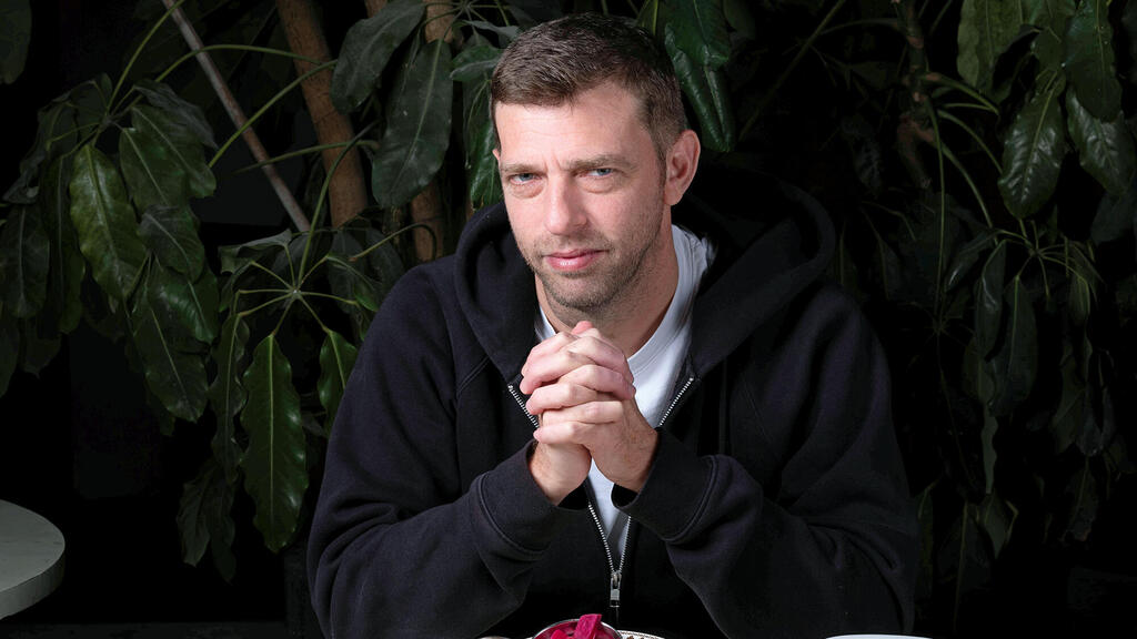 יוני מרמלשטיין במסעדת סוּף פנאי