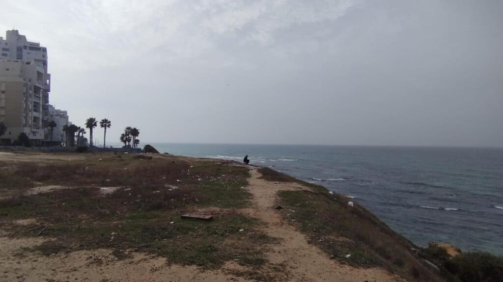 חוף בור הסיד בת ים-יפו