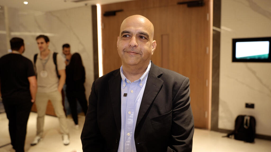 Chen Amram (Photo: Daniel Campos) ועידת ברלין - חן עמרם