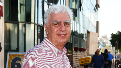 "טייקון בפרסית זה תחתית הישבן. הרי בסוף כולנו נישכח"