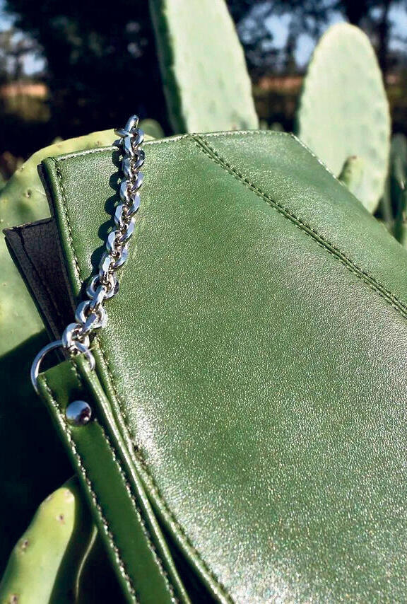 תיק תחליף לעור מקקטוסים של דזרטו פנאי