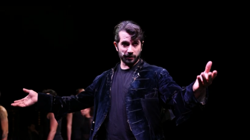 מ"קברט" עם רן דנקר ל"חברות הכי טובות": העונה החדשה בקאמרי