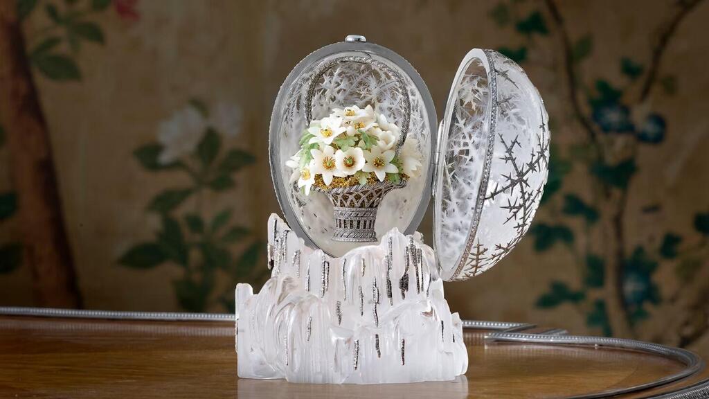 ביצת החורף. "מרהיבה, היצירתית ביותר" (צילום: כריסטי'ס) ביצת החורף ביצת פברז'ה נמכרה ב-20.2 מיליון דולר במכירה פומבית בכריסטי'ס