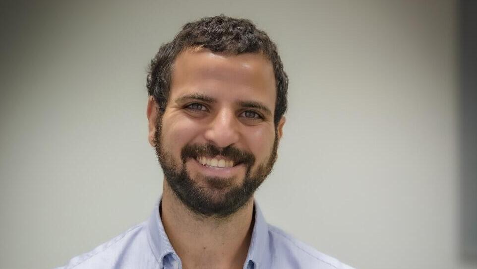 עומר ויינברג מנכ"ל ארגון תשתית לחיזוק השירות הציבורי