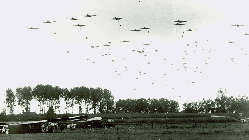 הקברניט צניחה צנחנים