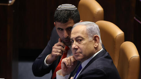 בזמן שהציבור מתווכח על החנינה – נתניהו מקדם במרץ את חוקי ההפיכה