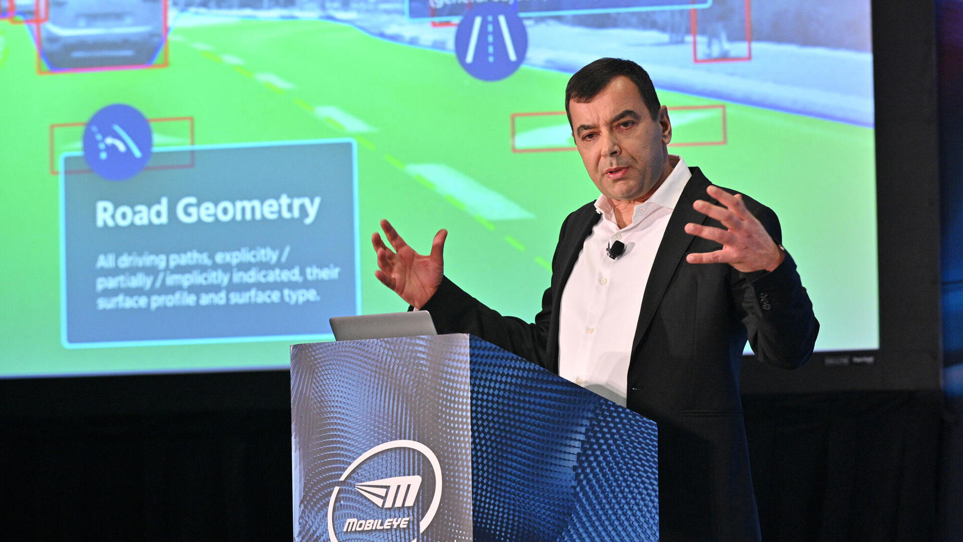 פרופסור אמנון שעשוע