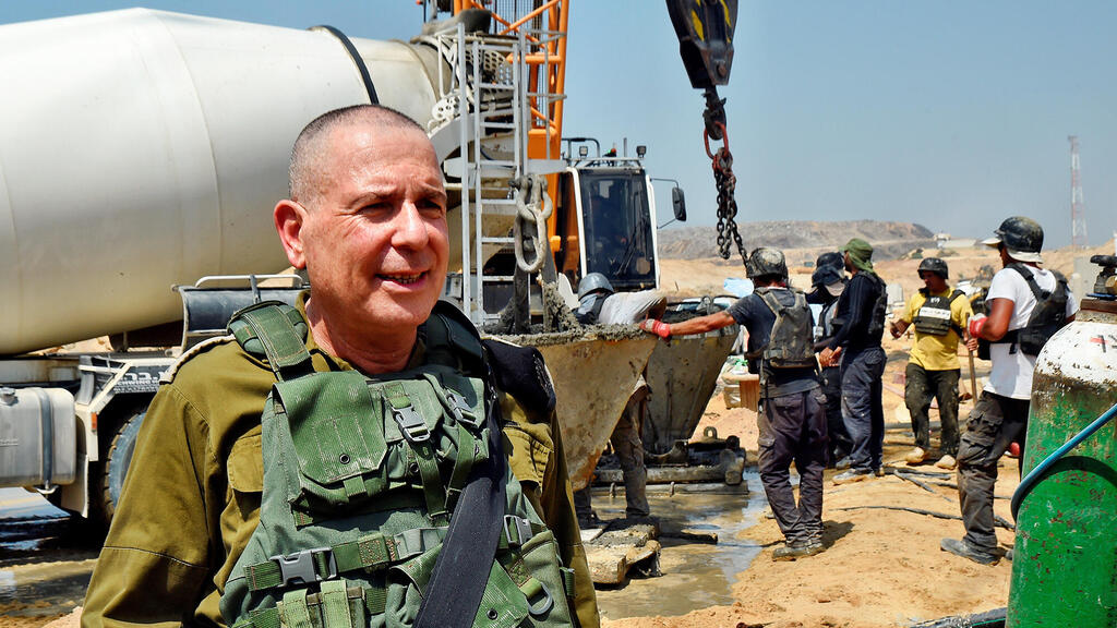 אלוף ערן אופיר, ראש מנהלת גבולות ברצועת עזה, במהלך בניית המכשול קרס ב-7 באוקטובר (צילום: חיים הורנשטיין) ערן אופיר אלוף ראש מנהלת גבולות ותפר ב רצועת עזה במהלך בניית ה מכשול ב 25.9.18