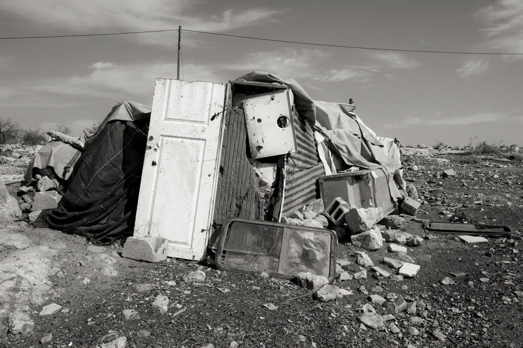 היצירה של נגה קלינסקי (צילום: נגה קלינסקי) עדות מקומית יצירה של נגה קלינסקי