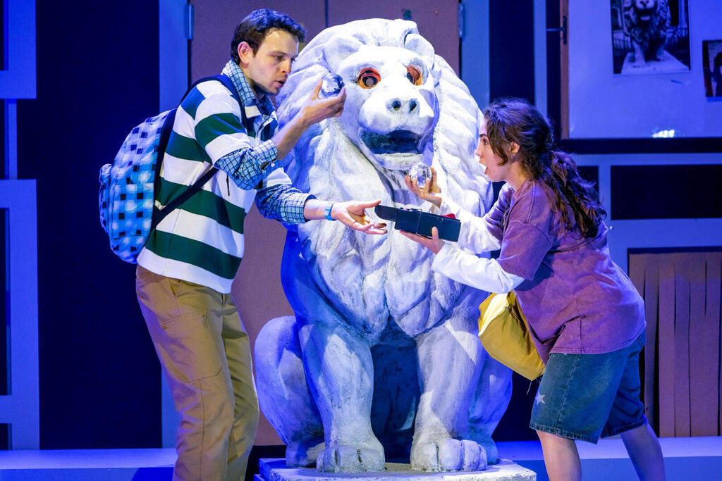 תיאטרון אורנה פורת לילדים (צילום: כפיר בולוטין) פנאי פסטיבל חנוכה להצגות ילדים תיאטרון אורנה פורת לילדים רוני ותום אורנה פורת