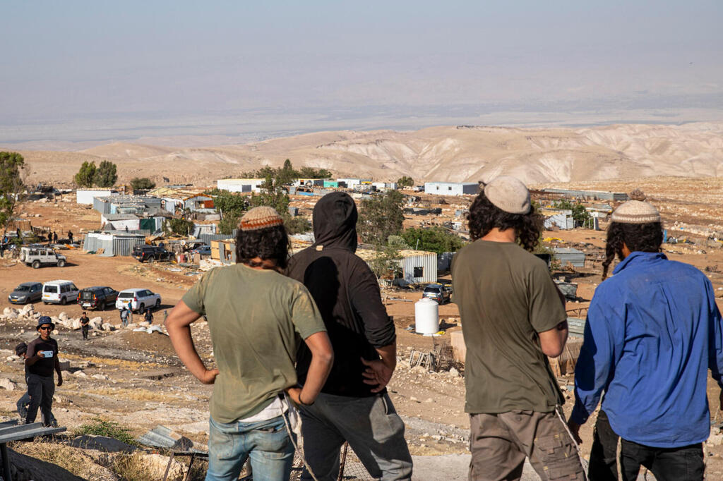 היצירה של אבישי מוהר (צילום: אבישי מוהר) עדות מקומית יצירה של אבישי מוהר