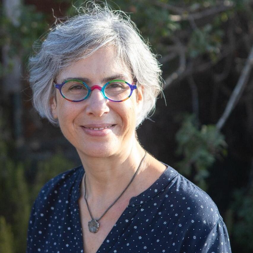 ד"ר לירון אמדור (צילום: שרון קוטלר) ד"ר לירון אמדור כלכלנית ומומחית למזון ומדיניות חקלאית