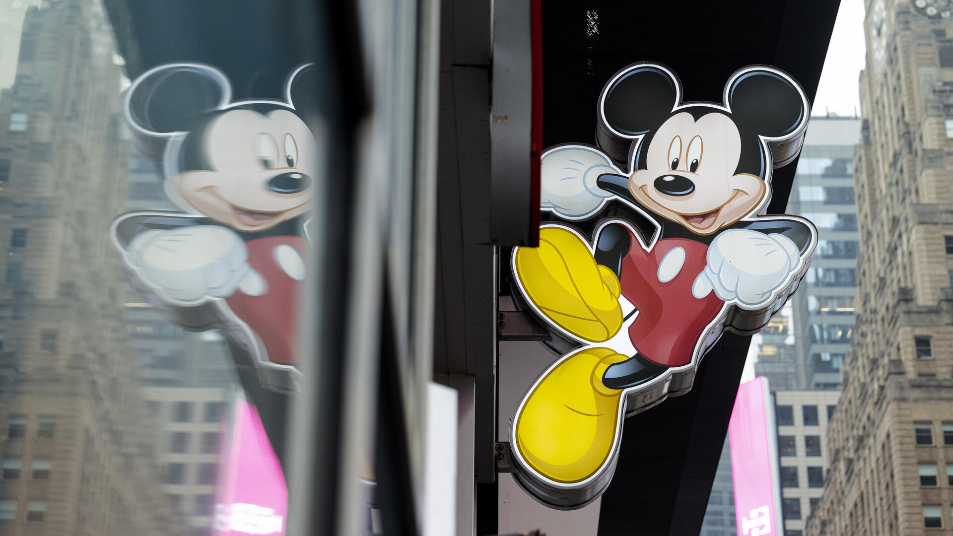 חנות דיסני וולט דיסני בניו יורק מיקי מאוס