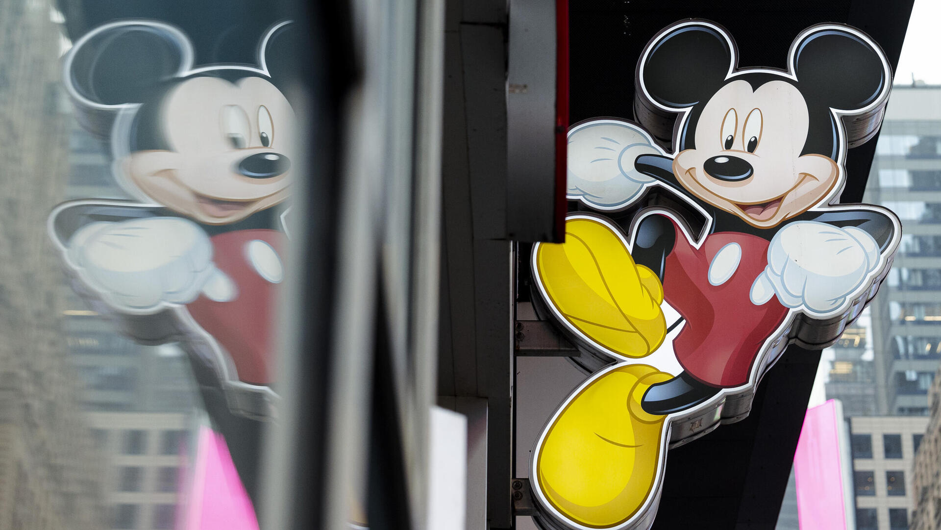 חנות דיסני וולט דיסני בניו יורק מיקי מאוס