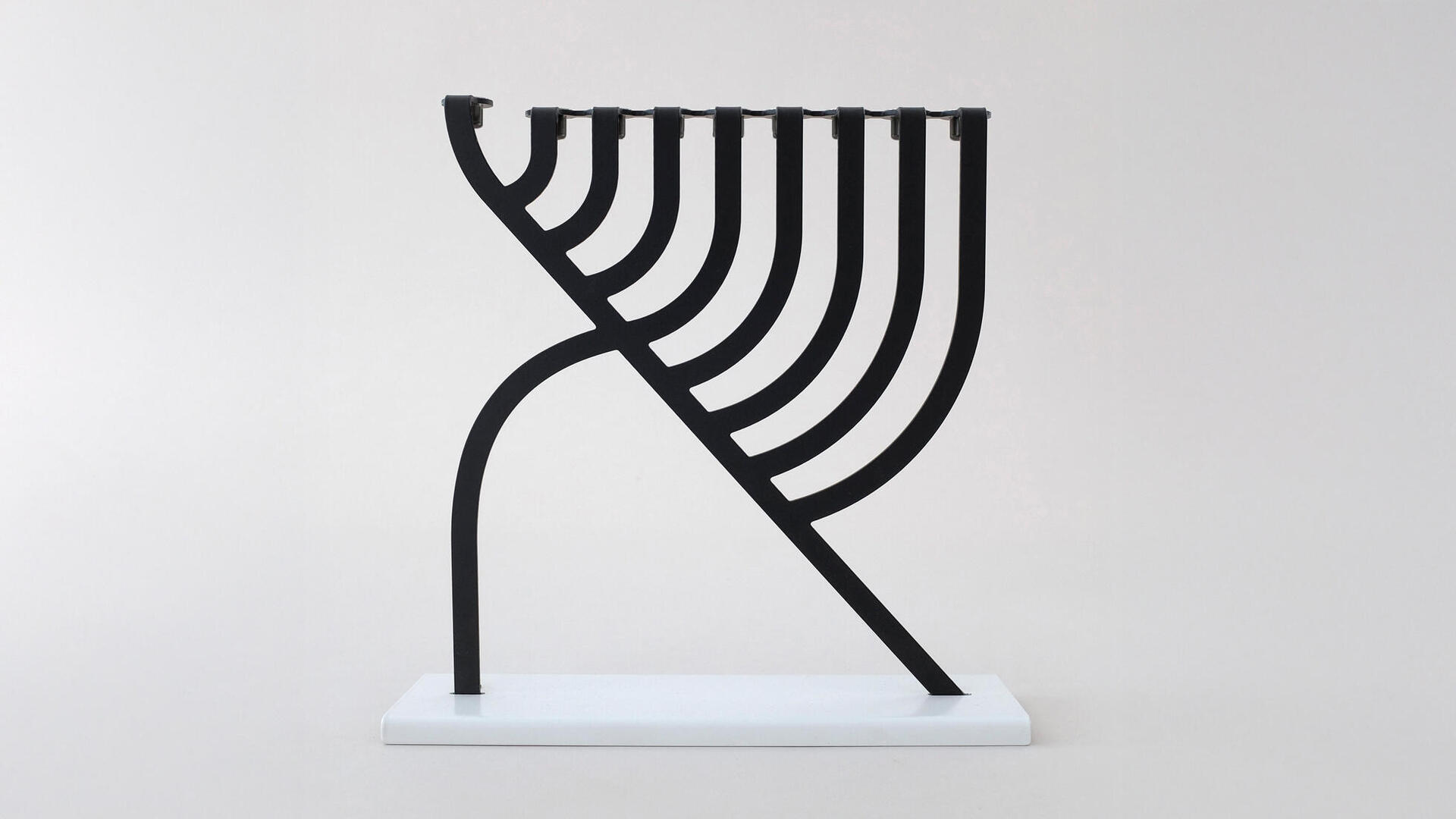 פנאי חנוכייה של אאא א"ב של חנוכה