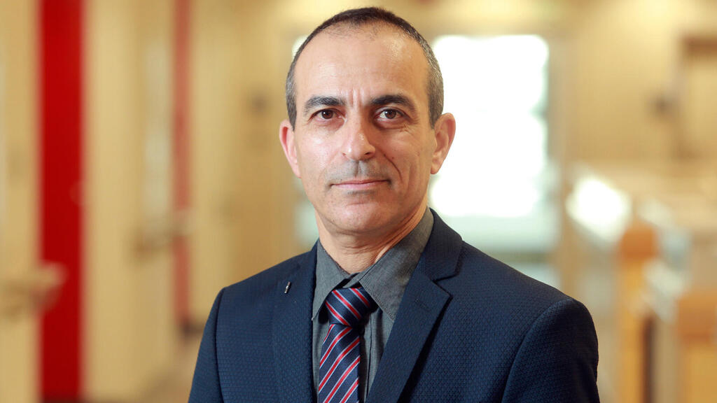 רוני גמזו פרופסור מנכל איכילוב