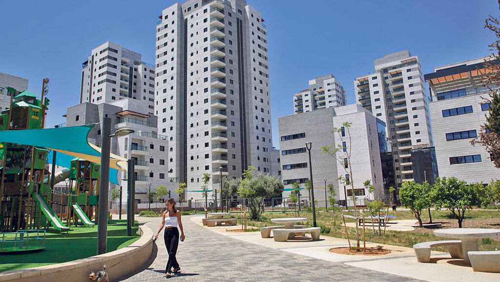 בניינים בנייה ב באר  יעקב