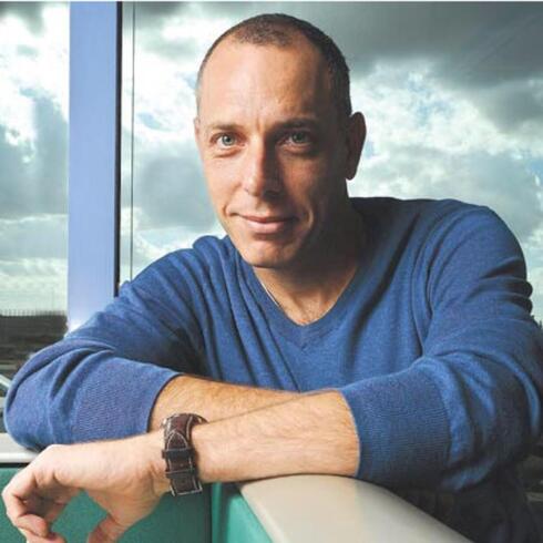 Ronnen Armon. Ronnen Armon.