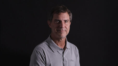 "העולם מלא 'טראמפים' ו'ביבים'. הביביזם אינו חריג, הוא השכיח, אז לאן תהגר?"