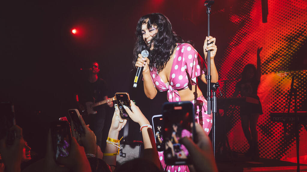 השחקנית והזמרת נועם קלינשטיין פנאי