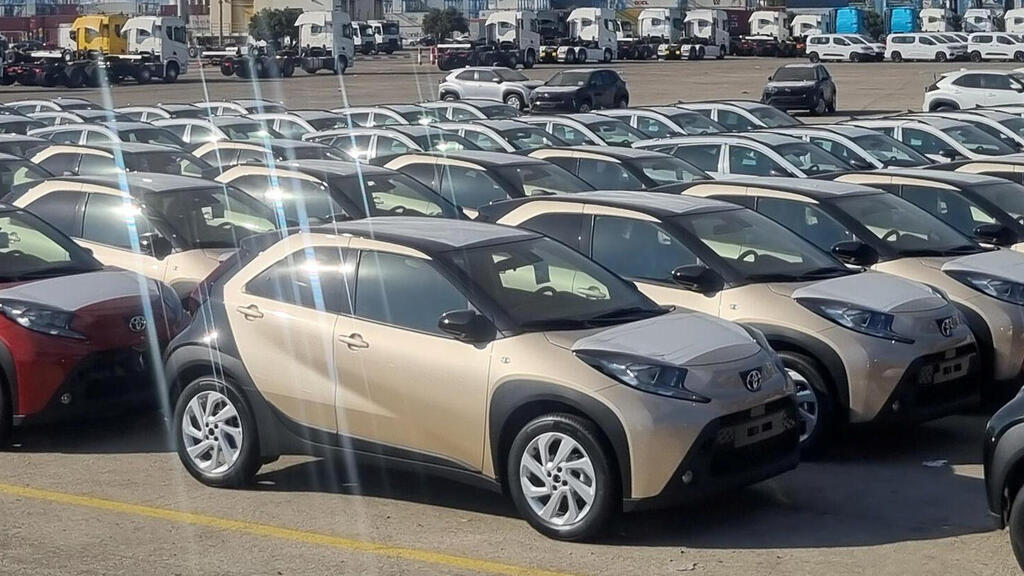 נטען כי שלמה מתעלמת מההוראות כדי למכור פוליסות במחיר הגבוה ביותר (צילום: תומר הדר) נמל אשדוד מכוניות חדשות רכבים חדשים נמל אשדוד