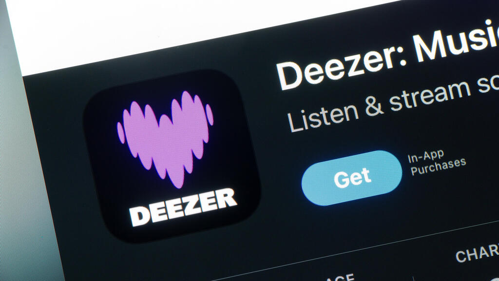 דיזר (צילום: Mino Surkala /Shutterstock) דיזר Deezer