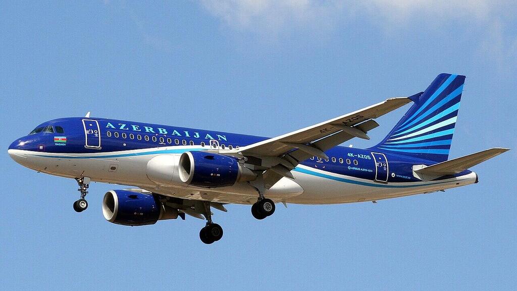 מטוס אזרבייג'ן אירליינס