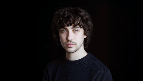 "אני משתדל לשתות קפה ולהיות מבוגר כמו כולם"