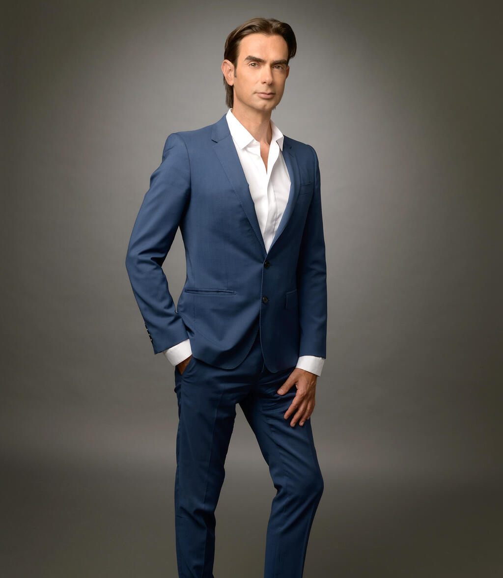 מוסף מנהלים 2025 -  עידן וולס מנכ"ל קבוצת דלק