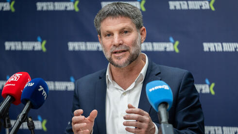 צילום: שלו שלום מכה לסמוטריץ': הכנסת ביטלה את הכפלת הפטור ממע"מ לקניות באינטרנט