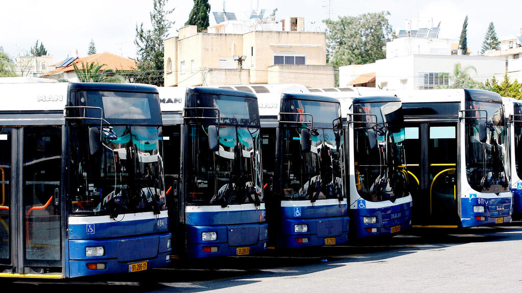 חניון אוטובוסים חברת דן רמת החיל תל אביב