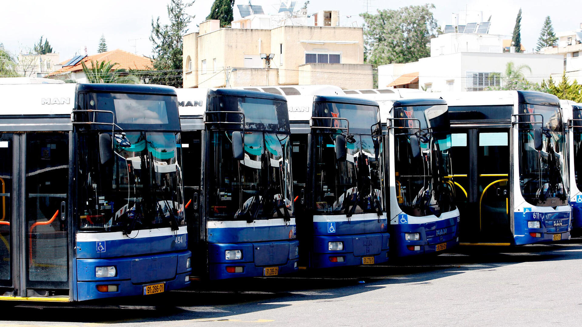 חניון אוטובוסים חברת דן רמת החיל תל אביב
