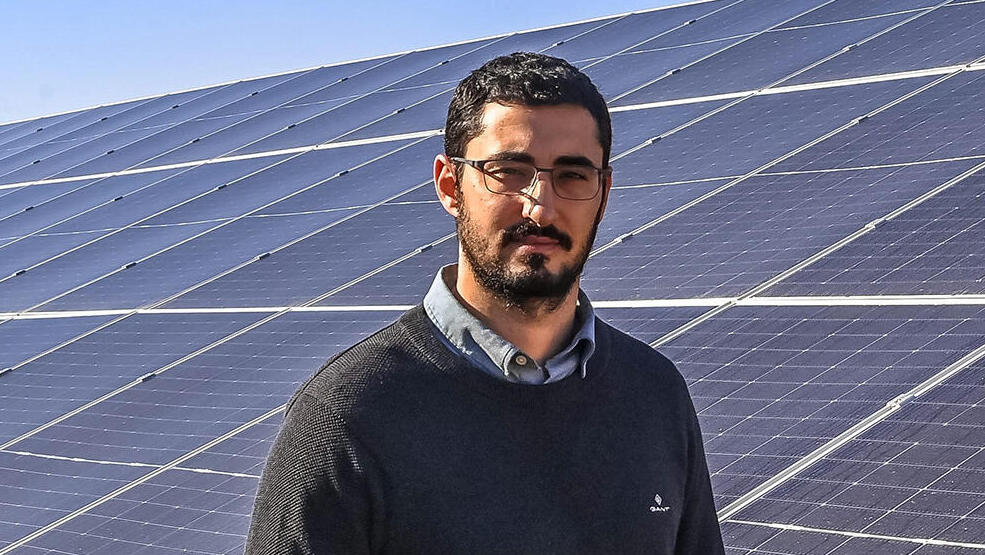 מוסף מנהלים 2025 -  יוני חנציס מנכל דוראל ליש חברה ל אנרגיה מתחדשת